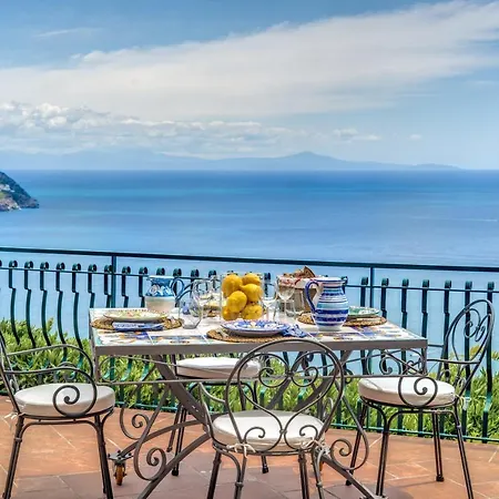 Villapositano Tre Archi Villa