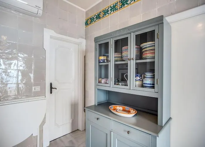 Posea Collection - Tre Archi Vila